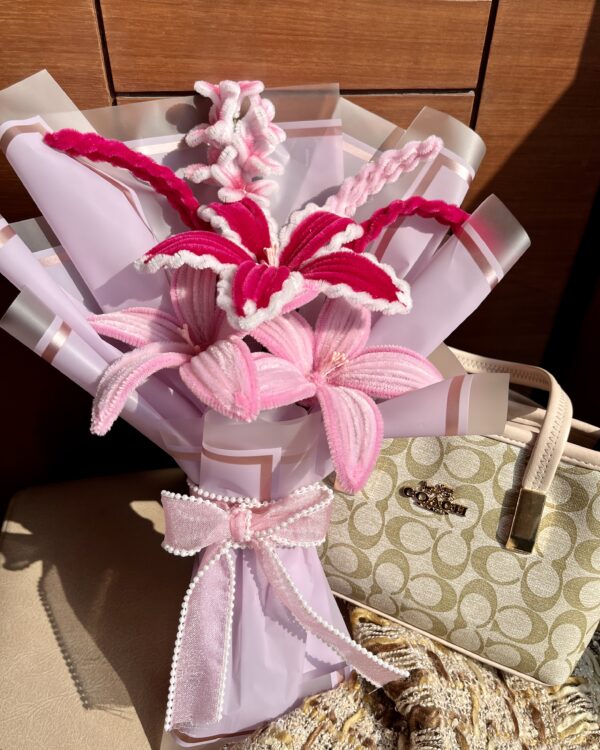 Blushing Lilies Flower Bouquet Blushing Lilies Flower Bouquet