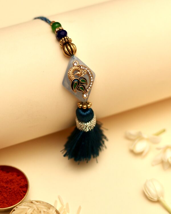 Mor Vilas Rakhi Set