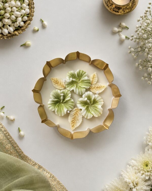 Gudhal Gulzar - Pastel green